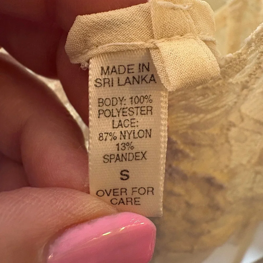 Victoria's Secret Ivory Lace Trim Slip‎ Chemise Nightgown Size Small